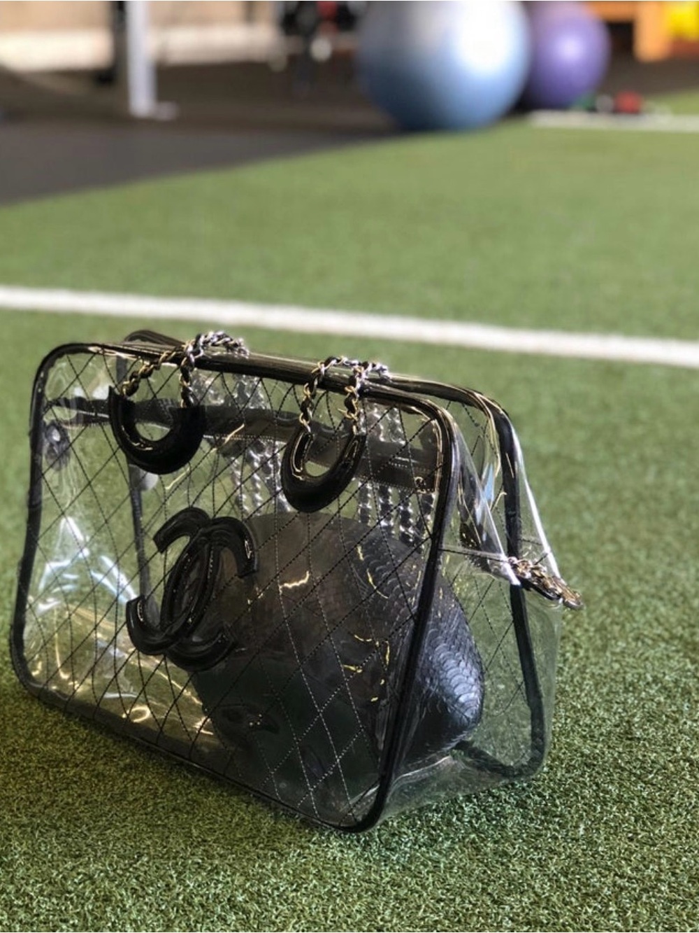 CHANEL Clear Tote with Black Patent CC Logo and Chain Strap - Picture 6 of 6